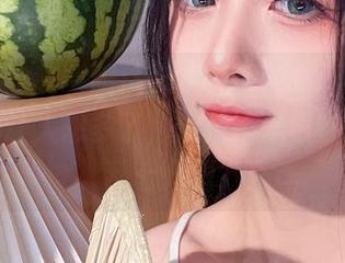 清青琴玖的制服搭配，甚至在网盘下载的时候都让人想多了，你是不是也在想一些乱七八糟？