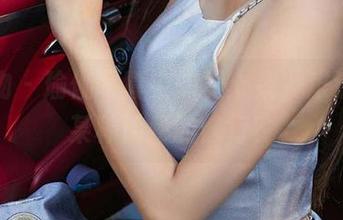 爱尤物 – 瑜伽写真中的孟十朵，难道这是某种隐秘的修行？