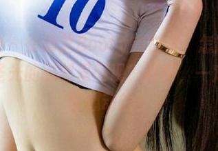 爱尤物 – 徐莉芝Booty的白裙，怎能不在这无圣光的时刻里闪现？图包，一定会让你心动的！