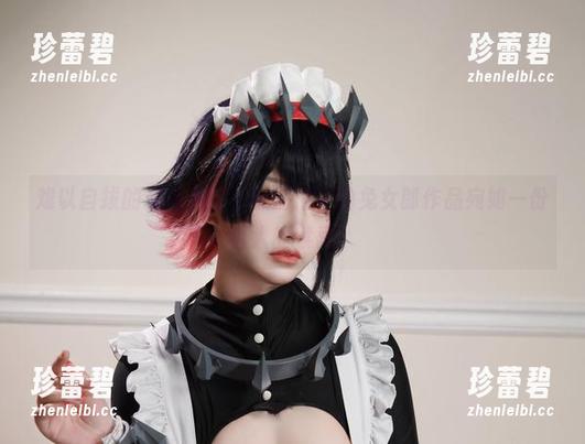 难以自拔的观看体验，狐洛洛子的兔女郎作品宛如一份诱人的禁忌。