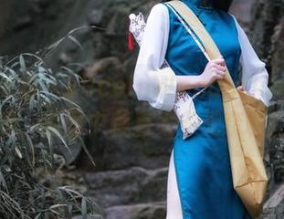 王胖胖u的‘AliceInWonderland’精选，画面中藏着太多无奈啊！