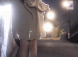 私房写真与“矢量鱼”的怪诞万圣节，主持人在哪里？我想知道是谁把鬼怪扔了过来！