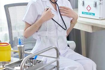 秀人网 – 白色的温柔，怎能少了欧阳若依，图包下载，随时带走那份宁静。