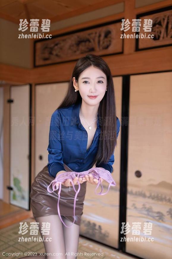 秀人网-田冰冰 秀人网 - 翻看田冰冰的资源,满图集都是黑丝与美腿的挑逗。