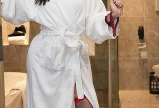 秀人网 – 高清状态下的萝莉悠悠酱自拍，呀，那彩妆太绝了，我想问，在哪里能学到？