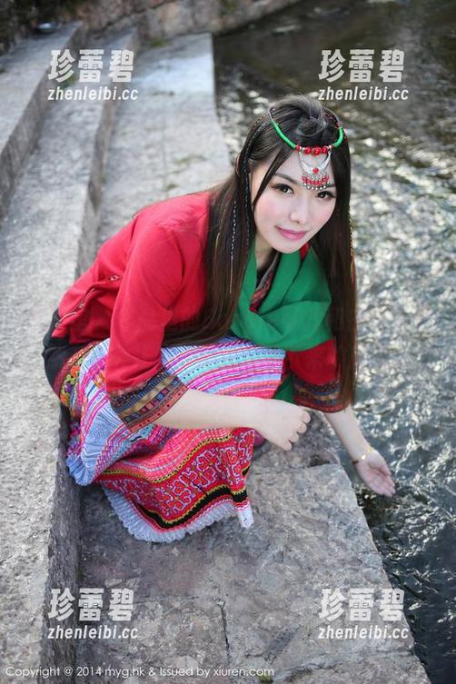 美媛馆-Barbie可儿 美媛馆 - 作品里的Barbie可儿和白色,居然有一种让我忽然想安静下来的魔力。