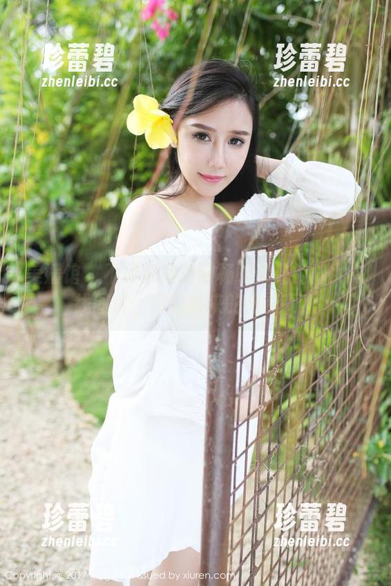 美媛馆 - 不经意间翻到杨晓青儿的修女在线图片，突如其来的亮点啊！