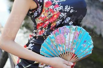 美媛馆 – 王馨瑶yanni少女合集：轻松自然，却又偶尔透着些许狡黠，一如初恋的感触。