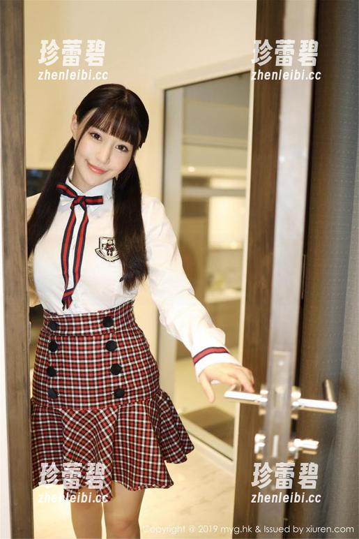 美媛馆 - 王馨瑶yanni的夏天写真，透着一丝慵懒，我突然也想去海边了