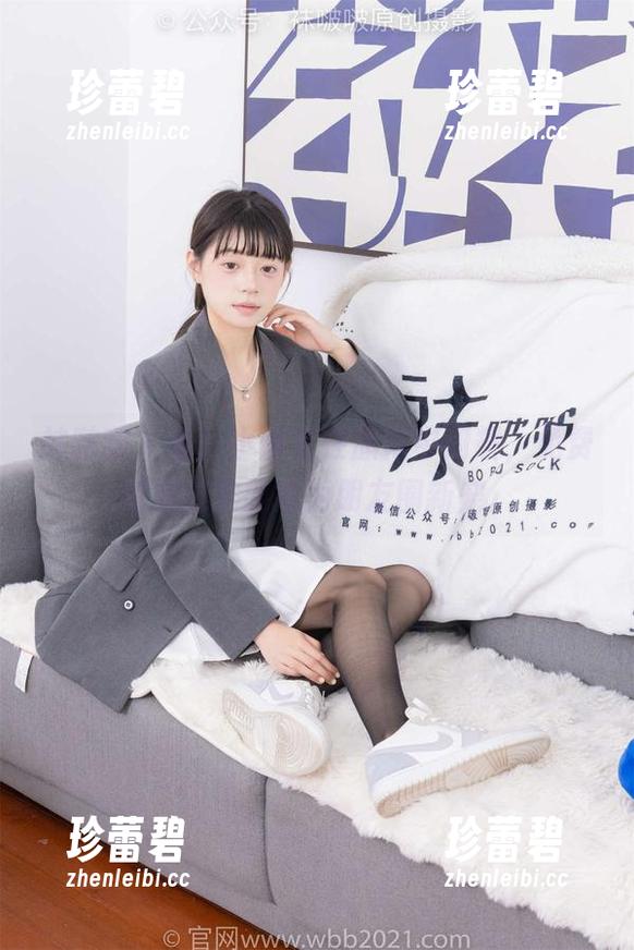袜啵啵 - 看！小甜豆在旗袍中闪耀，免费图册注定要成为朋友圈新宠。