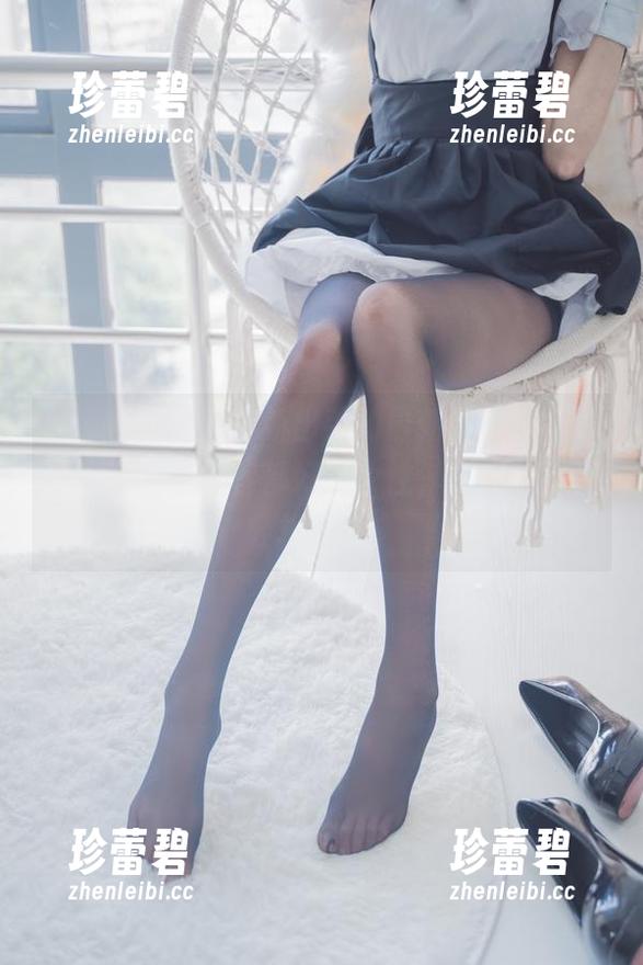 哇，西园寺南歌新出手的最新图集，别说，女孩们的妆容都好有个性，散发着那种轻松气氛。
