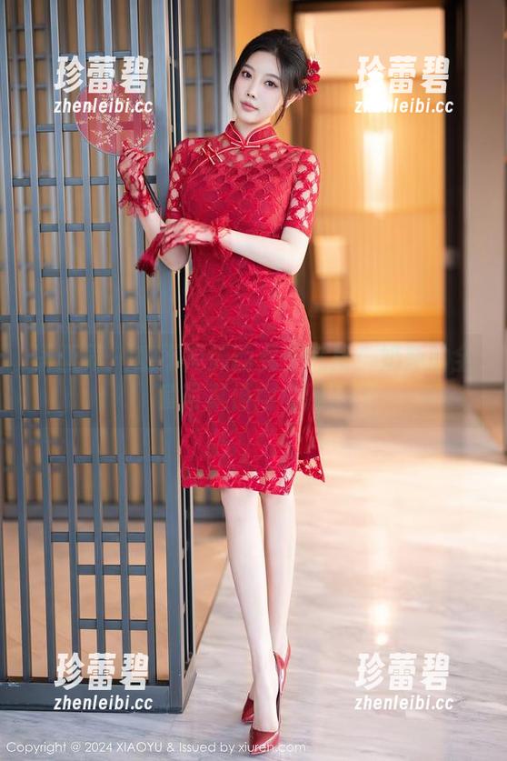 语画界-奶瓶 语画界 - 毫不掩饰的女王气质:奶瓶的全套写真值得私藏。