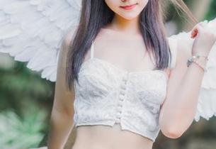 镜酱的福利自拍：今天的姿势像是喝了酒，上头了哈哈！