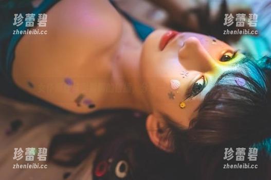 女仆黑丝与雯粥粥的碰撞，分享一种无法言喻的气质