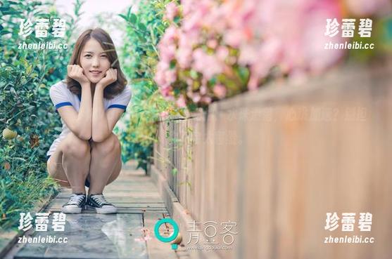 青豆客 - 梦娜Vanessa的浴室私拍：水珠滑落，心跳加速？别担心，你不会太害羞。