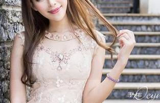 青豆客 – 机会来了！赵伊彤的套装，在线承包你的视线，图片质量绝不马虎！